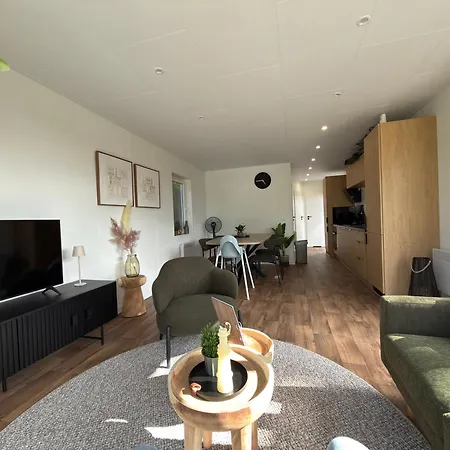 Ferienchalet-icra 木屋 Lathum